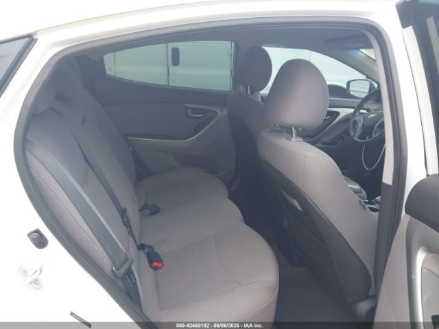 5NPDH4AE7GH707735 Hyundai ELANTRA SE
