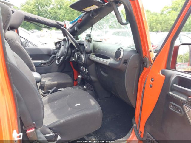 2015 JEEP WRANGLER UNLIMITED 1C4BJWDG0FL658537 Photo 4