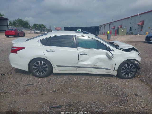 1N4AL3AP0HC126075 Nissan Altima