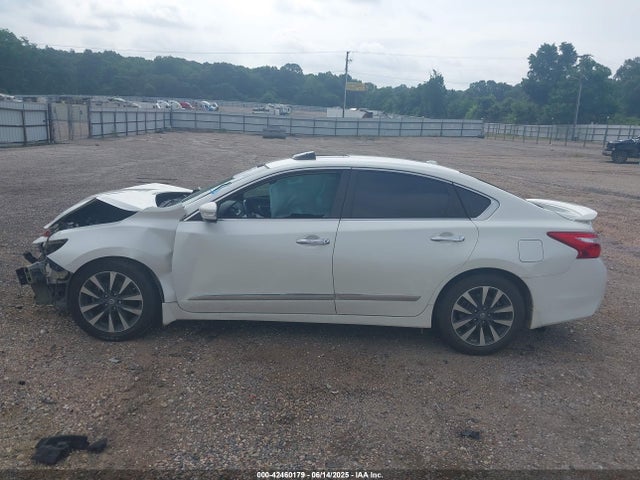 1N4AL3AP0HC126075 Nissan Altima