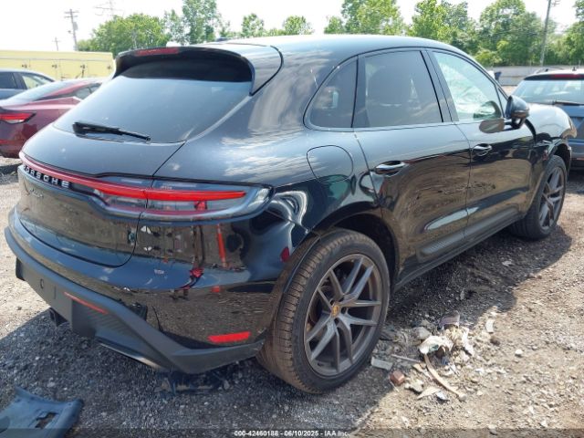 2023 PORSCHE MACAN WP1AA2A56PLB03471 Photo 3