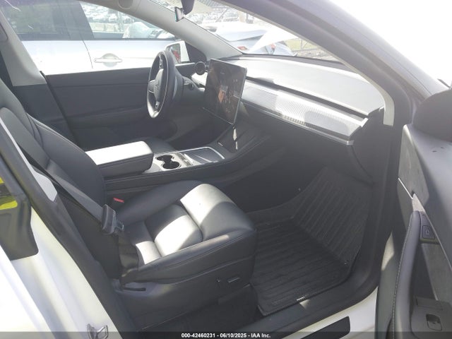 7SAYGDEF6NF457734 Tesla 2022