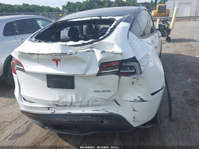 7SAYGDEF6NF457734 Tesla 2022