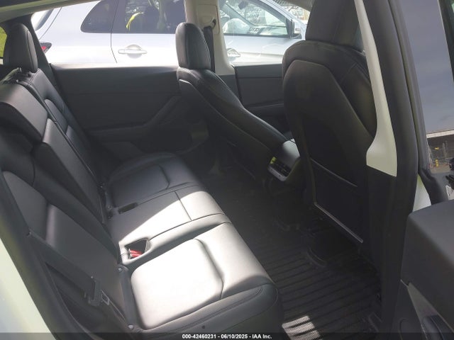 7SAYGDEF6NF457734 Tesla 2022