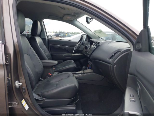 2018 MITSUBISHI OUTLANDER SPORT JA4AP4AW4JU018385 Photo 4