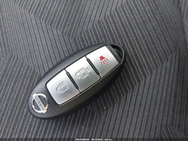 KNMAT2MV0FP547895 Nissan ROGUE SV