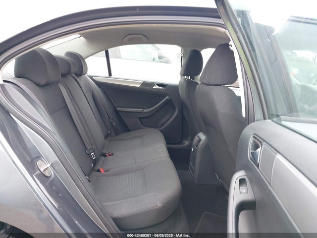 3VWD17AJ0FM290659 Volkswagen 1.8t
