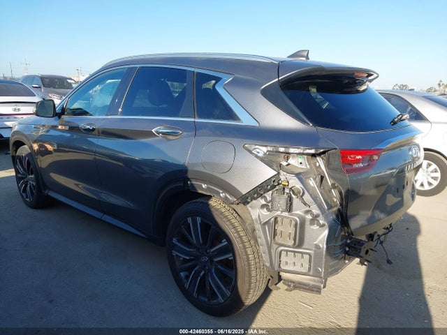 Infiniti 2021 2021 3PCAJ5BA4MF113543 Image 3