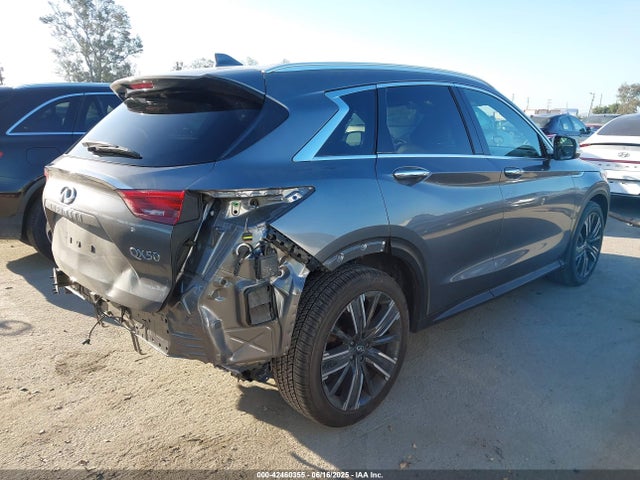 Infiniti 2021 2021 3PCAJ5BA4MF113543 Image 4