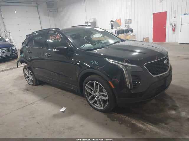2022 CADILLAC XT4 1GYFZFR4XNF124137 Photo 0