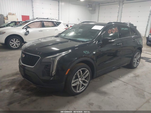 2022 CADILLAC XT4 1GYFZFR4XNF124137 Photo 1