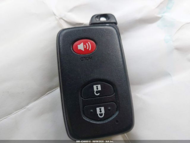 JTDKN3DU0E1773416 Toyota Prius Two