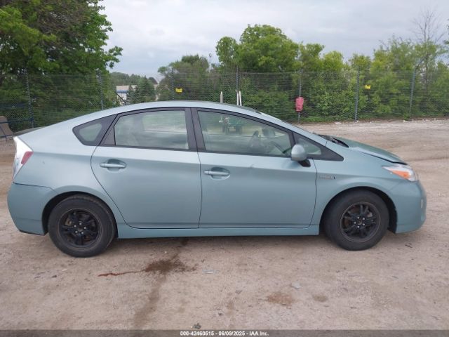 JTDKN3DU0E1773416 Toyota Prius Two