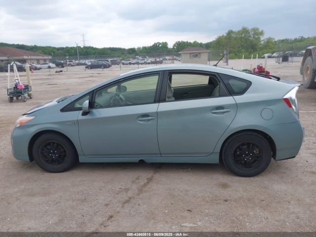 JTDKN3DU0E1773416 Toyota Prius Two