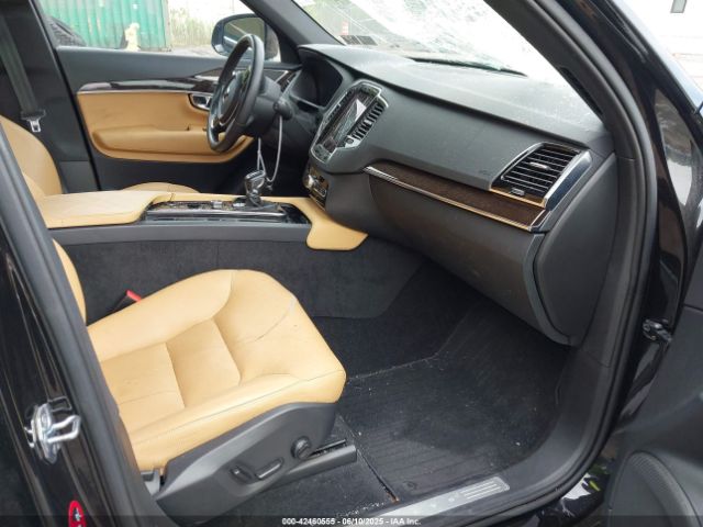 2016 VOLVO XC90 YV4A22PK8G1044864 Photo 4