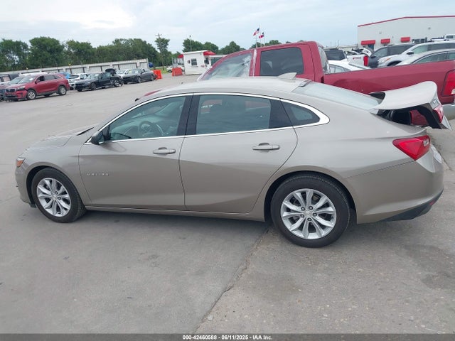 1G1ZD5ST9SF152271 Chevrolet Malibu Fwd 1lt