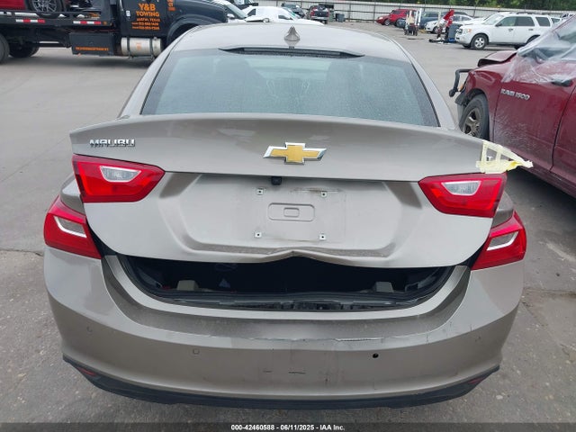 1G1ZD5ST9SF152271 Chevrolet Malibu Fwd 1lt