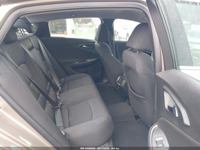 1G1ZD5ST9SF152271 Chevrolet Malibu Fwd 1lt