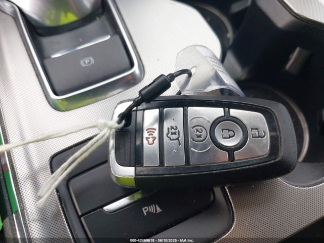 2FMPK4K95NBB06781 Ford Edge Titanium