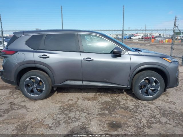 5N1BT3BB8SC832697 Nissan Rogue Sv Intelligent Awd
