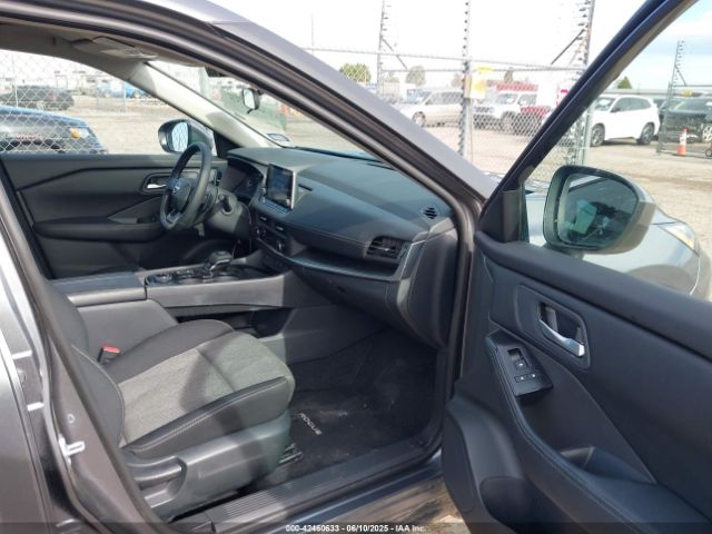5N1BT3BB8SC832697 Nissan Rogue Sv Intelligent Awd