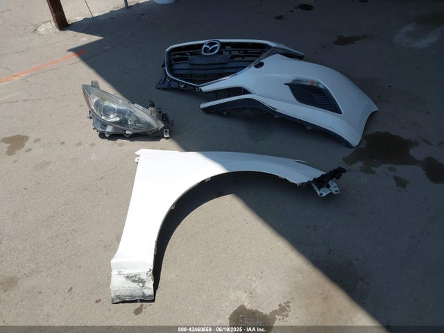 3MZBM1U77FM223598 Mazda pe