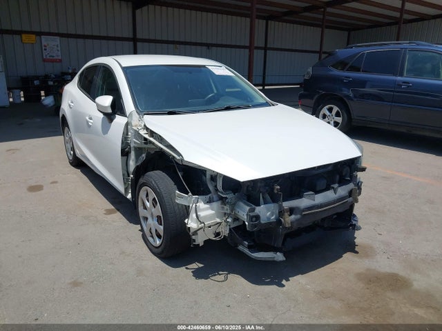 3MZBM1U77FM223598 Mazda pe