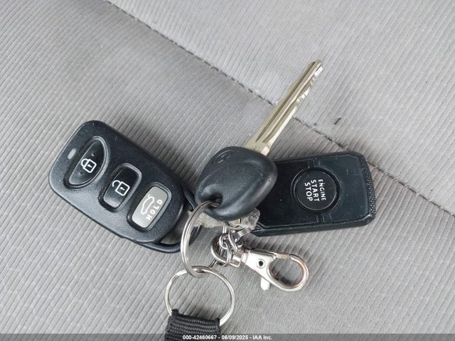 KMHD74LF1HU407314 Hyundai ELANTRA SE
