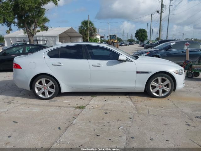 SAJAE4BG5HA951325 Jaguar Xe 25t Prestige