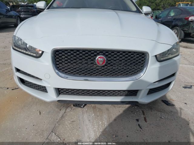 2017 JAGUAR XE SAJAE4BG5HA951325 Photo 5