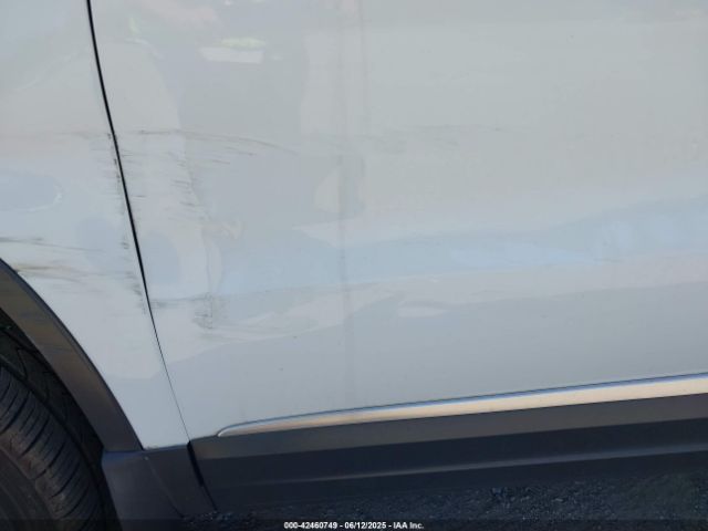 WVGBV7AX9GW529044 Volkswagen Tiguan