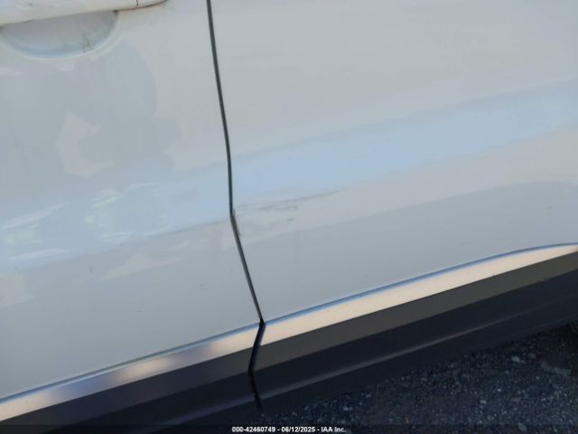 WVGBV7AX9GW529044 Volkswagen Tiguan