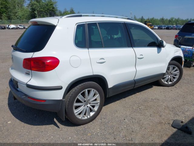 WVGBV7AX9GW529044 Volkswagen Tiguan