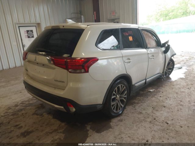 2017 MITSUBISHI OUTLANDER JA4AZ2A33HZ038323 Photo 3