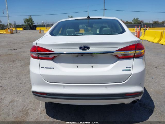 3FA6P0HD2HR313811 Ford Fusion