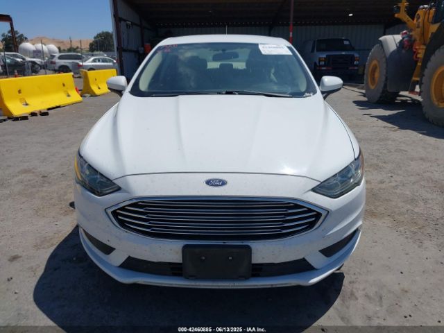 3FA6P0HD2HR313811 Ford Fusion
