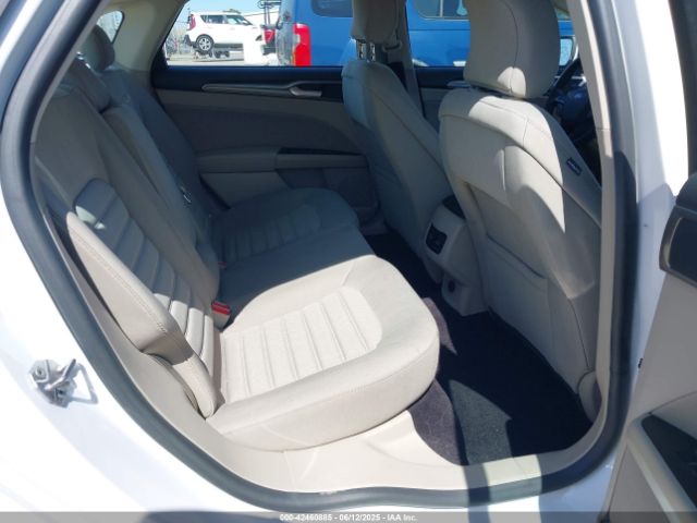 3FA6P0HD2HR313811 Ford Fusion