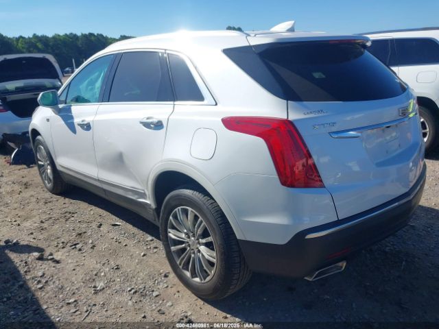 2017 CADILLAC XT5 1GYKNBRS1HZ304062 Photo 2