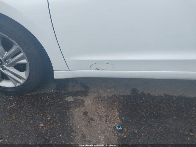 5NPD84LF9LH625988 Hyundai ELANTRA SEL