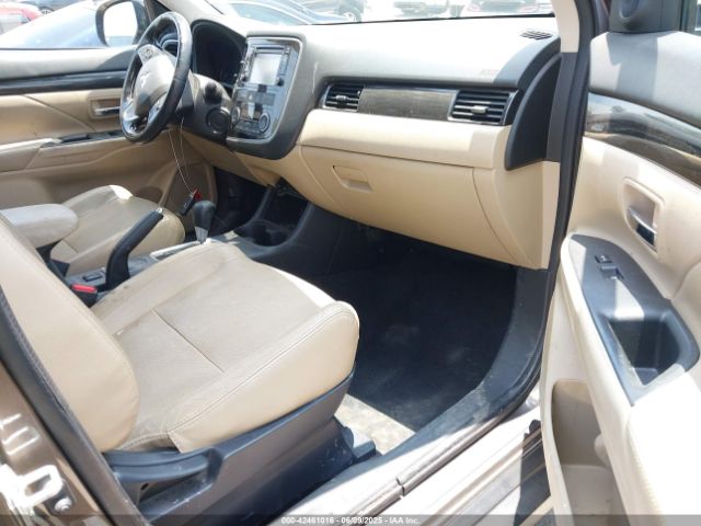 JA4AD3A30GZ022258 Mitsubishi Outlander Sel
