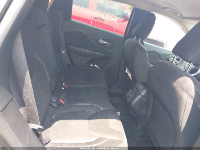 1C4PJMCS9FW546107 Jeep Cherokee Latitude