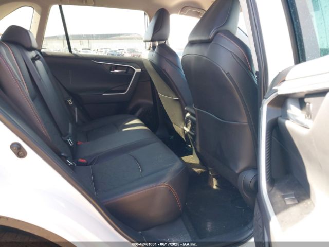 2T3J1RFV8RW470388 Toyota Rav4 Adventure