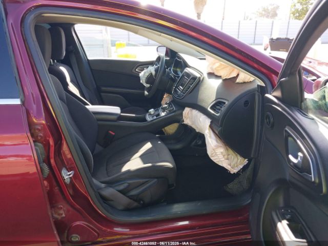 1C3CCCAB2FN709289 Chrysler 2015
