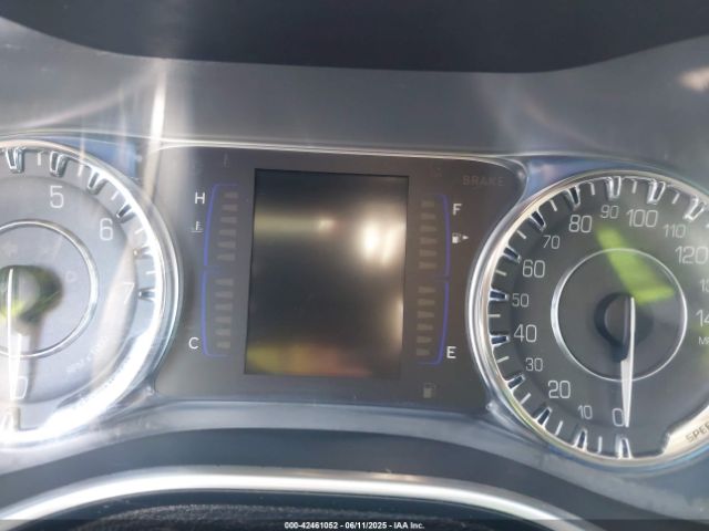 1C3CCCAB2FN709289 Chrysler 2015