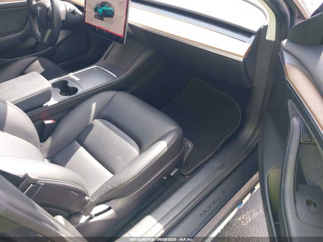 2022 TESLA MODEL 3 5YJ3E1EB1NF176739 Photo 4