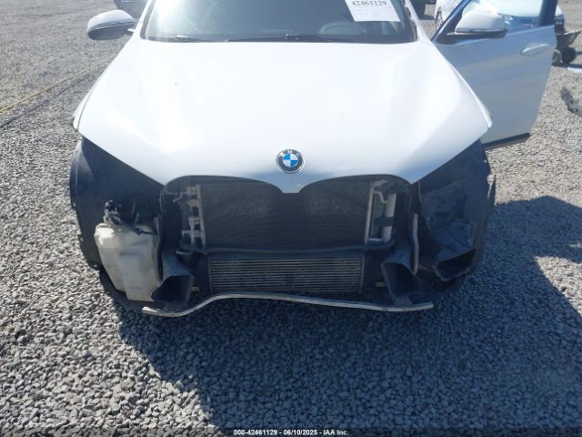 2018 BMW X1 WBXHT3C38J5L27142 Photo 5