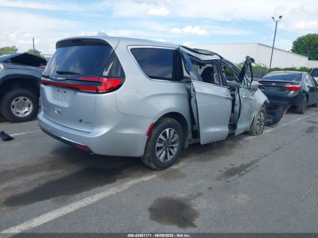 2022 CHRYSLER PACIFICA HYBRID 2C4RC1L79NR120423 Photo 3