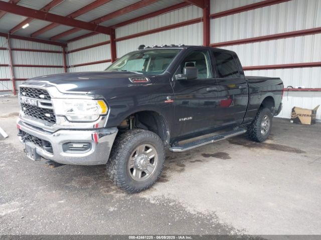 2020 RAM 2500 3C6UR5CL6LG214766 Photo 1