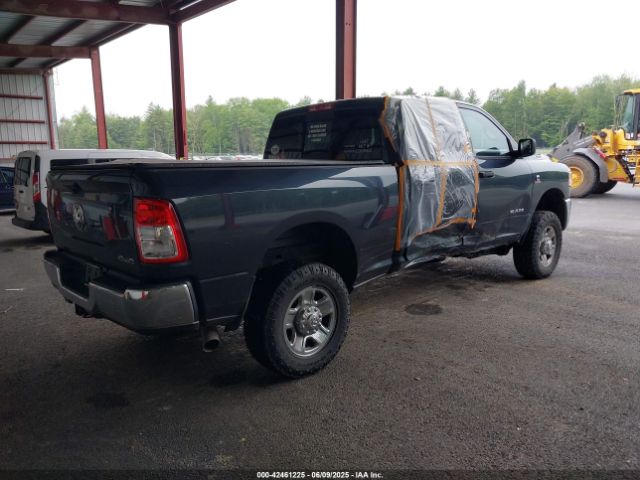 2020 RAM 2500 3C6UR5CL6LG214766 Photo 3