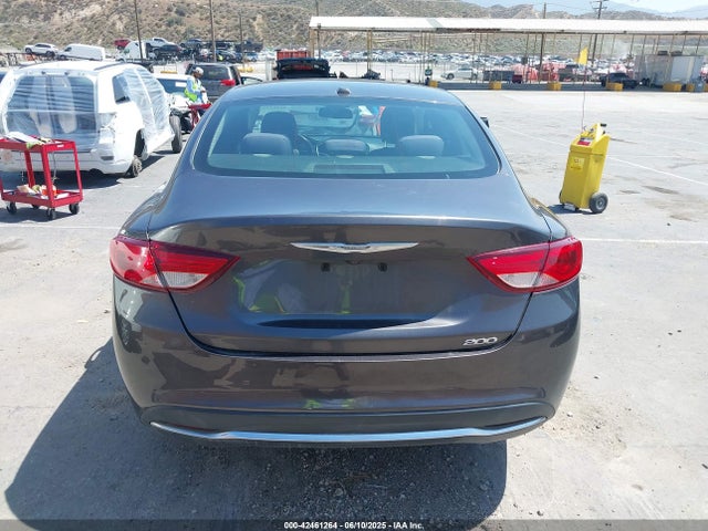 1C3CCCAB2GN154779 Chrysler 2016
